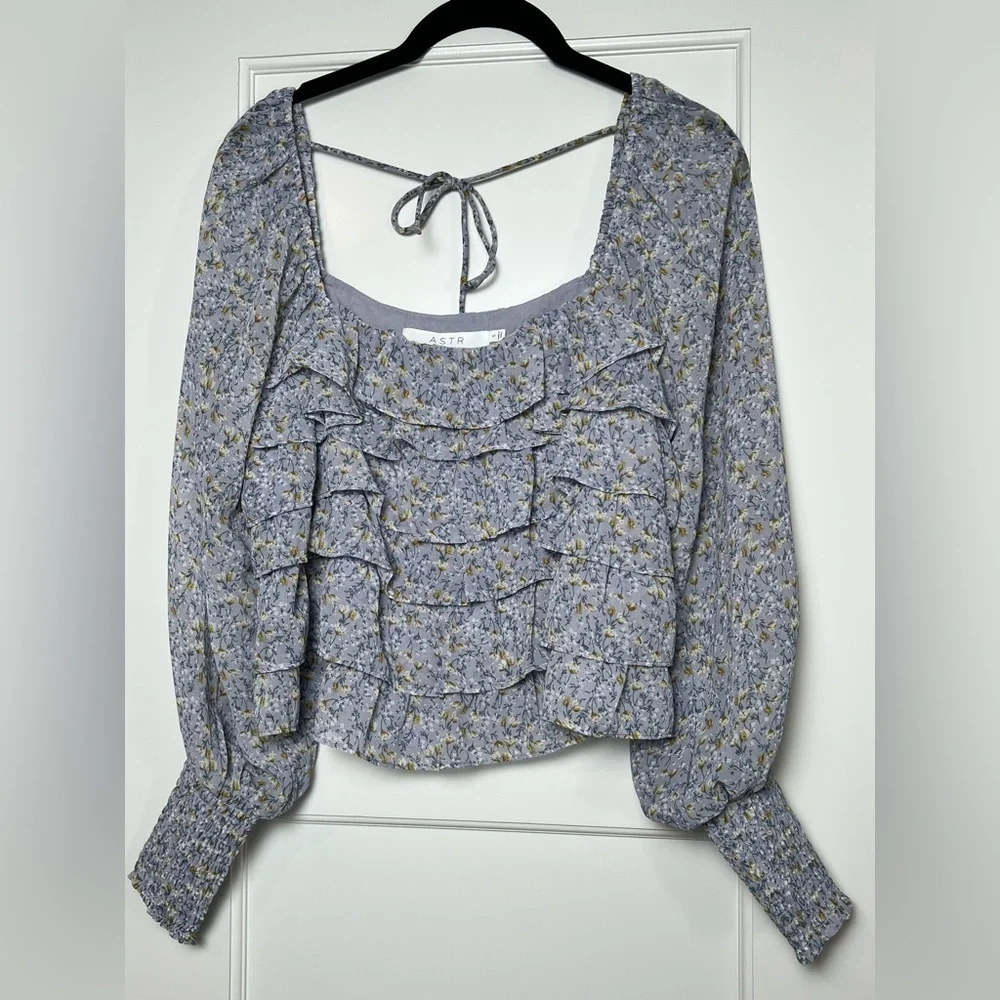 ASTR Long Sleeve Lavender Ruffle Top (Small)